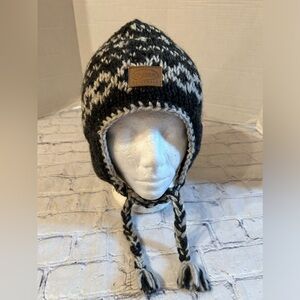 KYBER OUTERWEAR KNITTED 100% WOOL CHARCOAL GRAY/WHITE PATTERN CHIN STRAP HAT